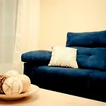 Apartamentos Puerta Moneda